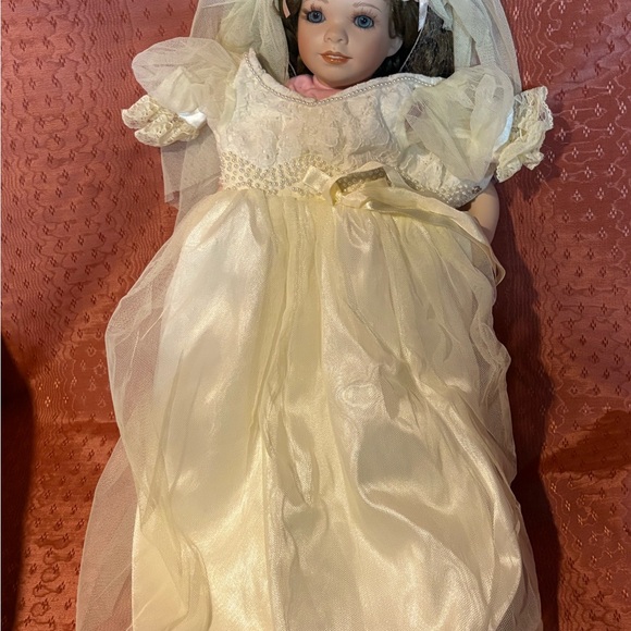 GANZ Doll with Pink Top and Floral Shorts - Picture 3 of 3